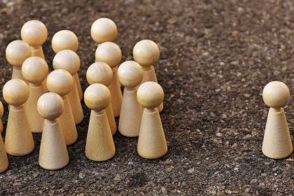 Accueil, enfermement ou rejet ?
